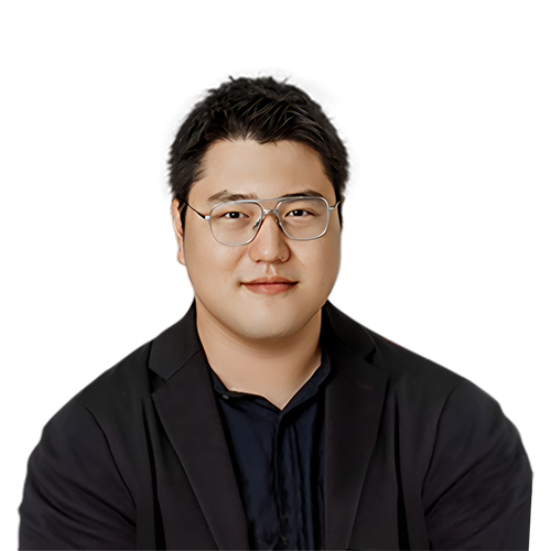 Headshot of William Yang